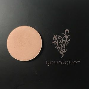 Younique Moodstruck eyeshadow single